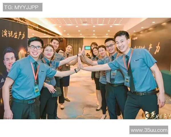 南京羽毛球队与杭州羽毛球队赛后复盘分析个人能力与团队配合的深度探讨
