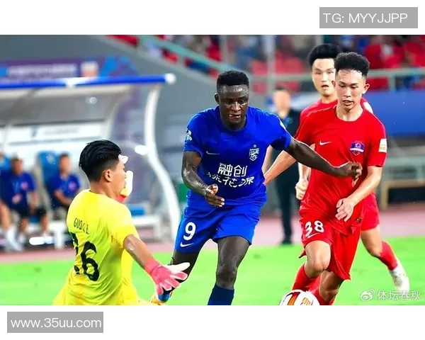 重庆足球队以95分领跑全国锦标赛积分榜展现强劲实力