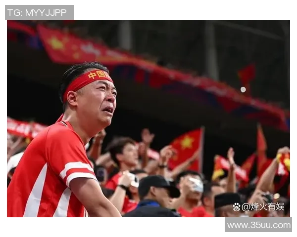 球迷热情献礼足球明星感动瞬间与背后的故事