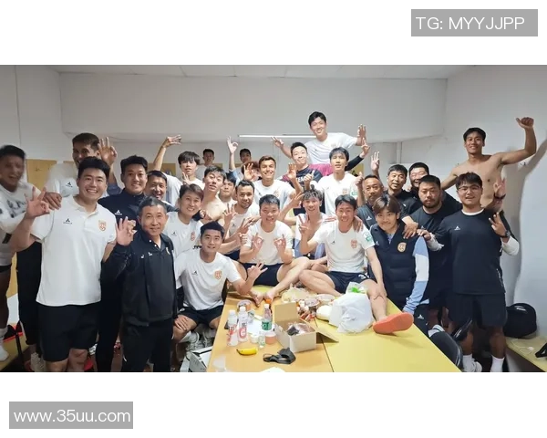 韩裔日本足球明星的崛起与成就探索及其对足球界的影响