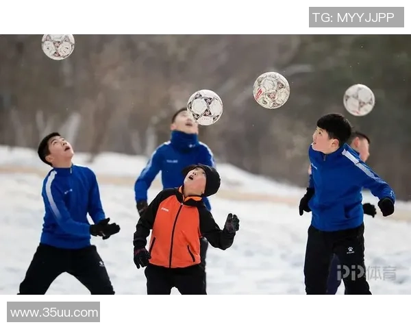 足球明星与可爱小女孩的温馨瞬间分享与回忆